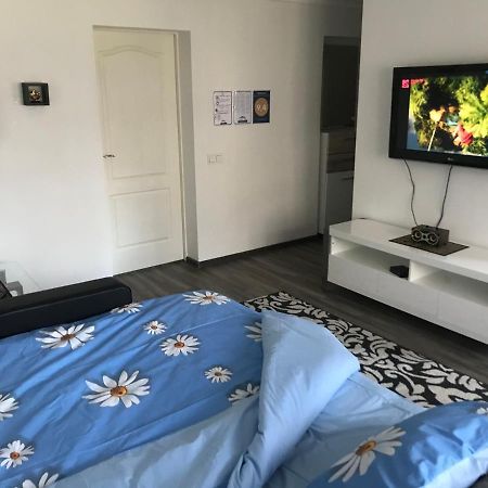 Fine Apartment Jelgava Exterior photo