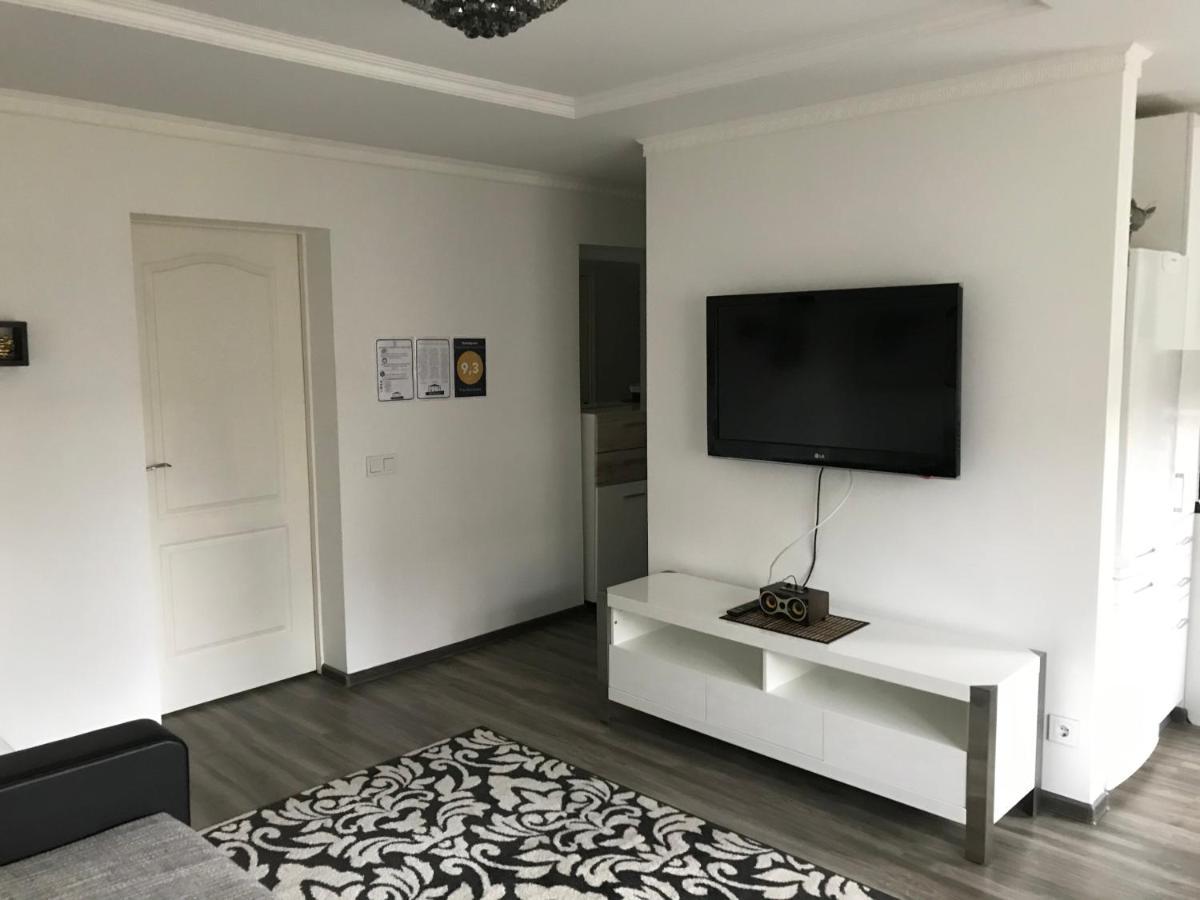 Fine Apartment Jelgava Exterior photo